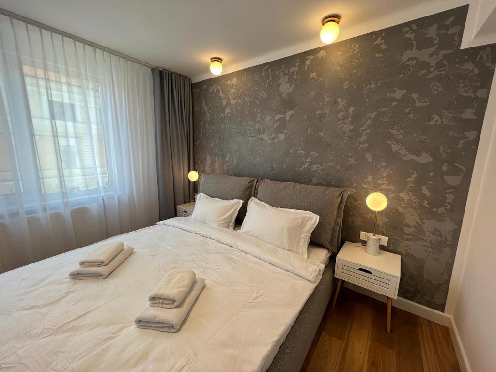 Square View Apartment Cluj-Napoca Exterior photo